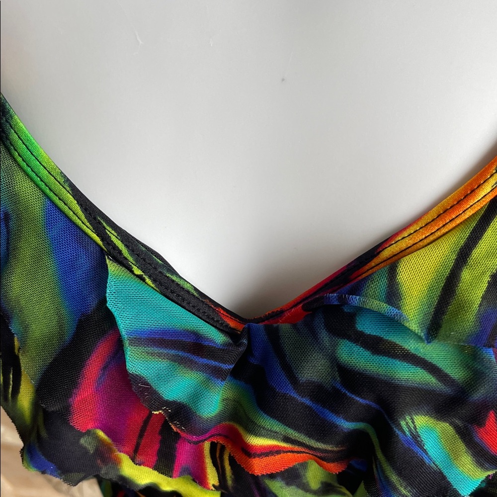 Colorful Ruffled Swimsuit - Picture 5 of 10